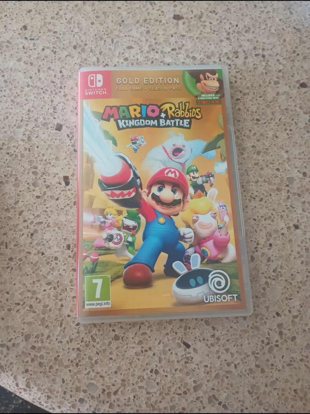 Nintendo Switch Mario + Rabbids Kingdom Battle - Gold Edition (Yellow/Red)